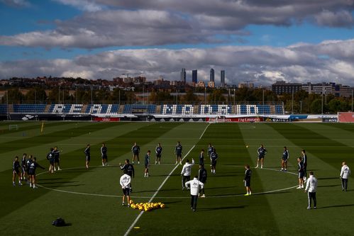 Empoli đấu Với Juventus